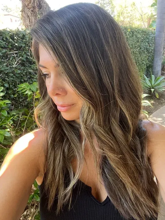 https://cdn.salonspotlight.com/photos/TewtRMFk0jjlwwHT2VjE/7f7bfae8-2cc7-4edc-8981-06f6c5bac044_720x720