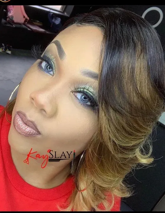 https://cdn.salonspotlight.com/photos/Tf6DaK0D6O2CnobEqk31/72cd68aa-4415-44cf-b5a2-b9a6e10a4310_720x720
