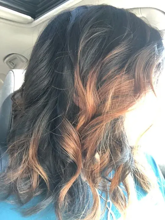 https://cdn.salonspotlight.com/photos/TfuoLH081hzqVr4VtVlm/d1e1963b-3e76-46e5-aa3a-83d7d3f358d0_720x720