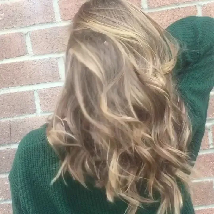 https://cdn.salonspotlight.com/photos/ThFHpTPzkMOFtqsSjWgd/b8d2580b-136e-40cd-8d5b-2aeee4f560f1_720x720