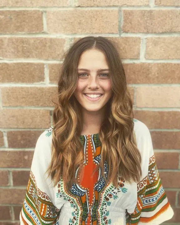 https://cdn.salonspotlight.com/photos/ThFHpTPzkMOFtqsSjWgd/e2f4fa24-2b92-4335-9bf2-eafe1d3b8b8f_720x720