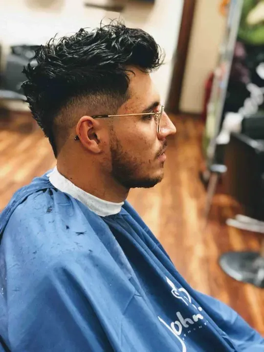 https://cdn.salonspotlight.com/photos/TpprWAcv0vCj8dQVQQAo/6ed1a81b-a4d3-47b4-a8d3-47db46d1b0bc_720x720