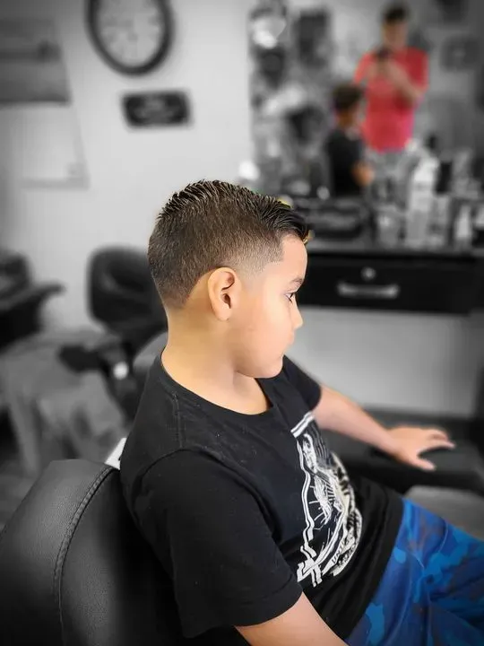 https://cdn.salonspotlight.com/photos/TpprWAcv0vCj8dQVQQAo/c7dbb6ab-f9c1-447f-bb61-10c6c21983a5_720x720
