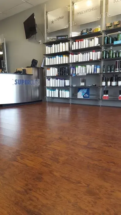 https://cdn.salonspotlight.com/photos/TsfED3Bc0itnKLkJ80Jm/465f278a-cf14-4aa5-a728-8cc0d39aa99a_720x720