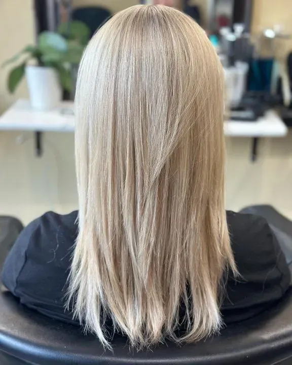 https://cdn.salonspotlight.com/photos/U73pzfYVFlptrFRjXWwg/3b44b912-6c5c-455c-8442-ee950d0db509_720x720