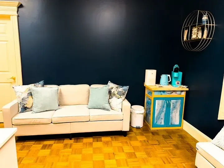 https://cdn.salonspotlight.com/photos/U8Qn8P6e3Gi0nt7L58aF/c022508c-520d-4ea0-906a-9fe09eb41863_720x720