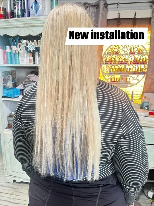 https://cdn.salonspotlight.com/photos/UAqesfzHWaYrZwNEADqb/e32f7a98-265e-4e0e-a4c9-90f175ad3dec_720x720