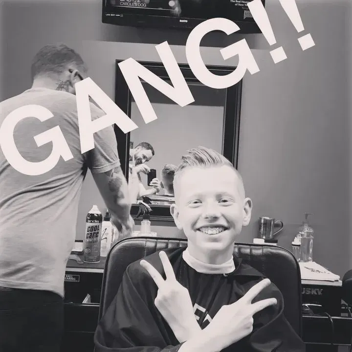 https://cdn.salonspotlight.com/photos/UBXm5GdzXWHLjS3KBY5o/950220fd-56e4-4b91-917e-d53b67b62cd8_720x720