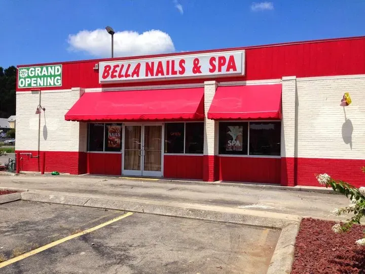 https://cdn.salonspotlight.com/photos/UCsFksi7IzGUnCZ4iOi8/c0ef2dfd-220b-49a2-98e4-9a3e5ea0247b_720x720