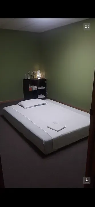 https://cdn.salonspotlight.com/photos/UHaXw4ku3o95Cl7qA3aW/634dd7ce-9376-4260-b1d7-a07bbbd175ae_720x720
