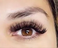 https://cdn.salonspotlight.com/photos/UKB0tlCn2gtiQIliInLx/4ad50512-44a5-4138-8945-e1f702e14fe5_720x720