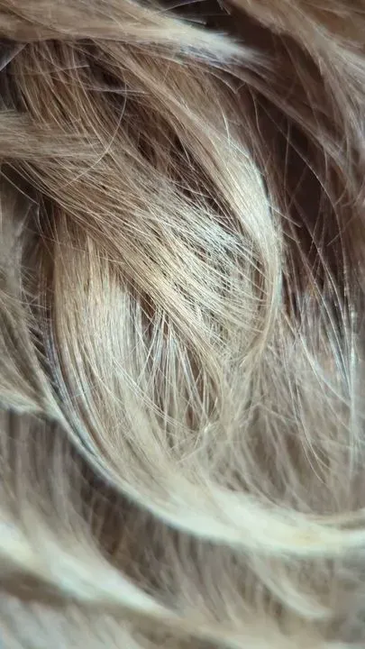 https://cdn.salonspotlight.com/photos/ULCwgk7x4zOXNqIYde4u/8fe11993-c17a-41d1-826f-de95f3a56cfb_720x720
