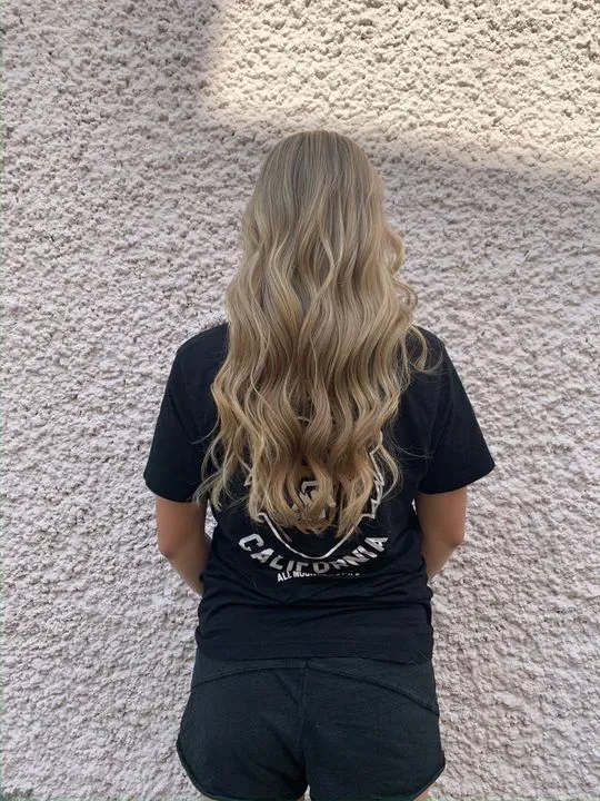 https://cdn.salonspotlight.com/photos/UWJecSUcI43X8LZnIMCv/7b5b80fd-6cd6-4c2e-9dea-e2fa8451c33e_720x720