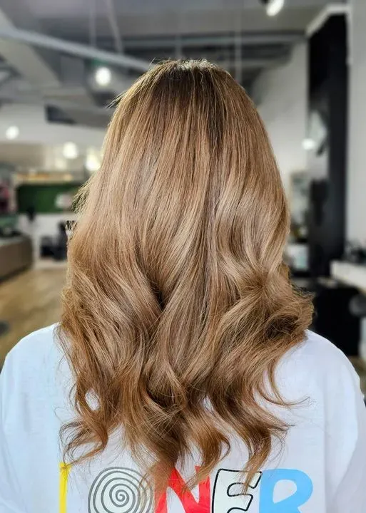 https://cdn.salonspotlight.com/photos/UYzxKHu45LyHdXS4ZJ6J/00b5d25f-9730-4070-bcae-c19a3a8f778a_720x720