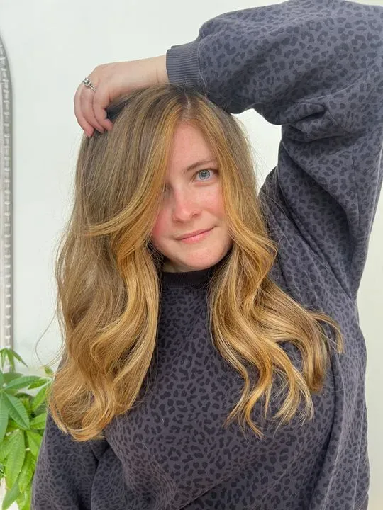https://cdn.salonspotlight.com/photos/UZr5oE03akKenATcCNC0/2648719f-120d-496a-8a16-c362f281f077_720x720