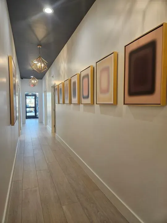 https://cdn.salonspotlight.com/photos/UbukIYW0BIK0EPrciHOx/bac245ec-242c-4709-9078-8bd33585b208_720x720