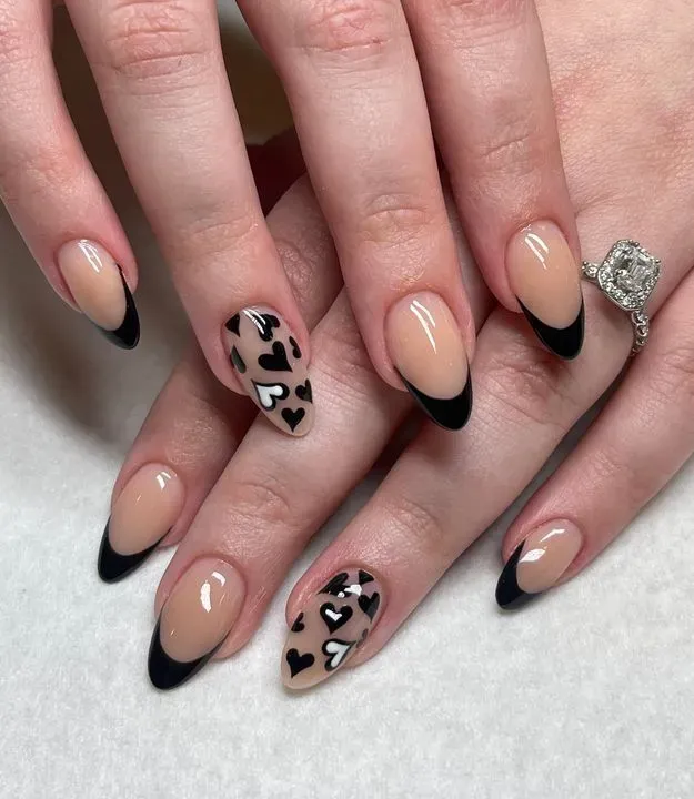 https://cdn.salonspotlight.com/photos/UhGZKgavij0INGgAbKth/9f3862bf-0e53-4bb9-8561-6cd7f5a73b97_720x720
