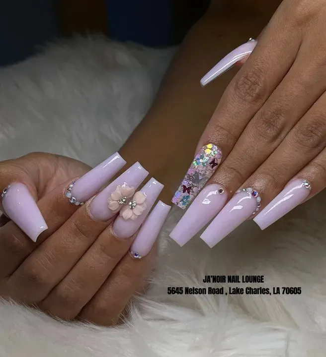 https://cdn.salonspotlight.com/photos/UhGZKgavij0INGgAbKth/df4c2b93-2fc3-4602-9ba6-f4aeb7b78e21_720x720