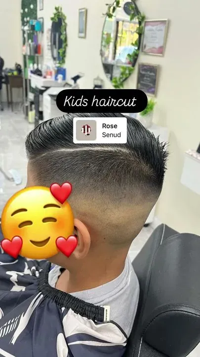 https://cdn.salonspotlight.com/photos/Uj9TimXaFTtMAGvqp3W9/f844beeb-6015-4d64-947d-7b2dddda3b02_720x720