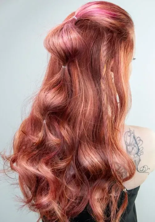 https://cdn.salonspotlight.com/photos/UnM2xZanbpAKvqMxZ28L/bfb302bf-870f-4f8b-9152-30c688513593_720x720