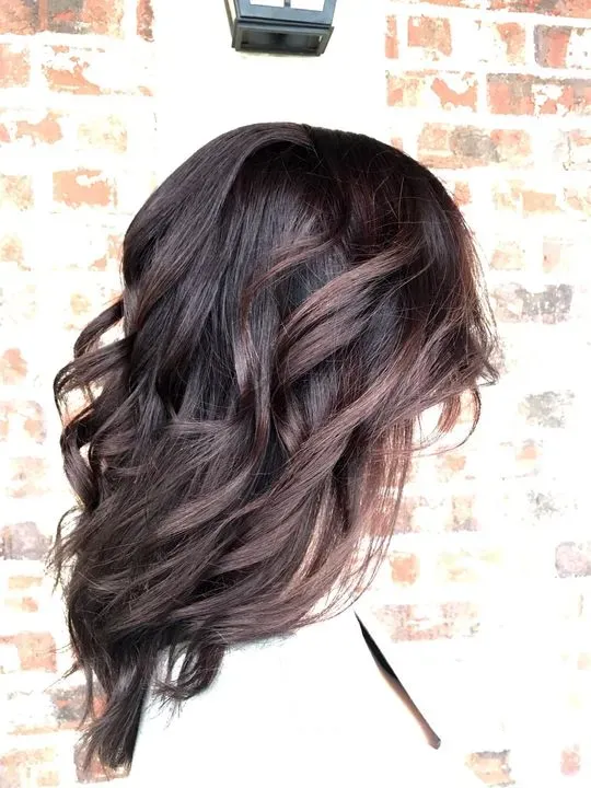 https://cdn.salonspotlight.com/photos/UsHCcHBh30YpVZKldwsZ/17025685-5e76-41e0-9cc5-b55589203701_720x720