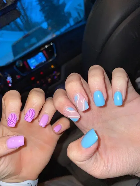 https://cdn.salonspotlight.com/photos/UytY3t3QCbsOKvLPf88K/ebe71f8d-7502-495b-8ff1-18a30674d966_720x720