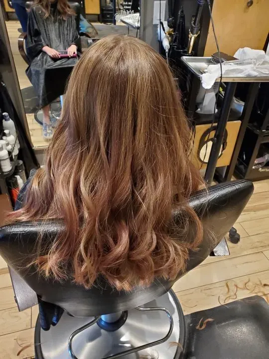https://cdn.salonspotlight.com/photos/Uzl37MQx0CGNR2BMbMeV/3d244eef-b9ff-4ef7-9cf9-c19167eb1f2e_720x720