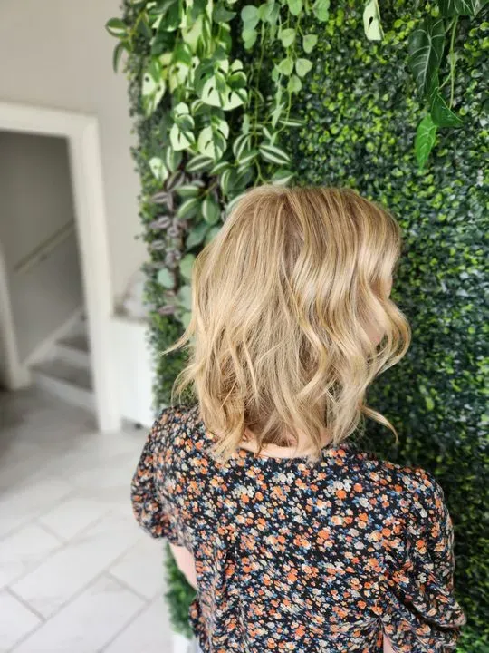 https://cdn.salonspotlight.com/photos/V4d92dOcJ4KqW6C6rpKD/83da3ec2-36d8-48cf-85a2-11c62c4d4e7b_720x720