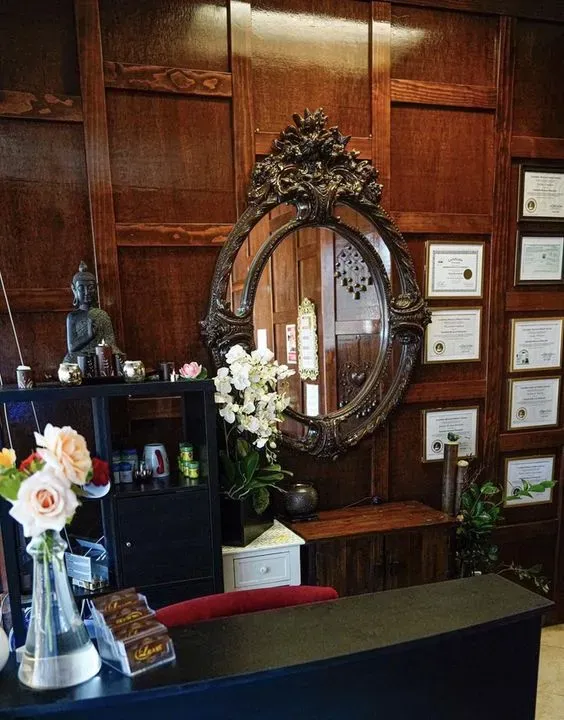 https://cdn.salonspotlight.com/photos/V8FJscAc0vYfnneOWnrA/b16ba448-4eaa-4855-8efe-0aa31a04729f_720x720