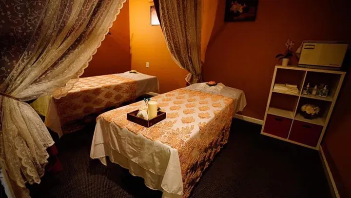 https://cdn.salonspotlight.com/photos/V8FJscAc0vYfnneOWnrA/f810cdb4-2bfe-468e-983a-9f78d8fb44b2_720x720