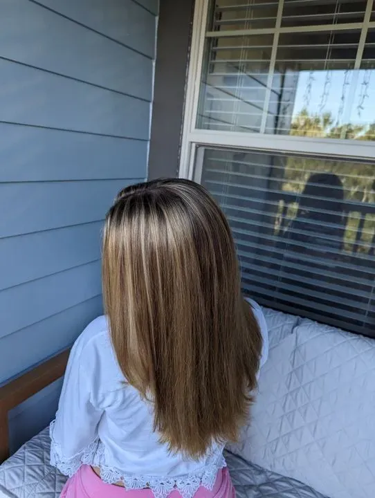https://cdn.salonspotlight.com/photos/V8TuMHiKWjdfkUECfjbL/598ca6e0-2419-4886-9713-576a57a02821_720x720