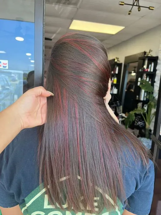 https://cdn.salonspotlight.com/photos/VAliBRPB8HjEkWR0ftiU/75d74c60-8a5e-452a-9419-9e6c0da9eccc_720x720