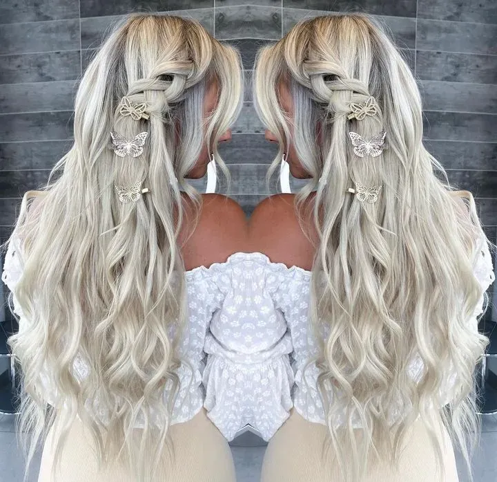 https://cdn.salonspotlight.com/photos/VC66QtOZJozPO2F3bQIL/03569d42-0633-4d96-a76d-240c3f9f954f_720x720