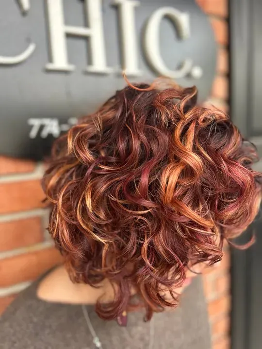 https://cdn.salonspotlight.com/photos/VD2U728CbNmEldN1GGcf/ce3cbd9e-9ffa-443f-ba83-ff67d2c433ea_720x720