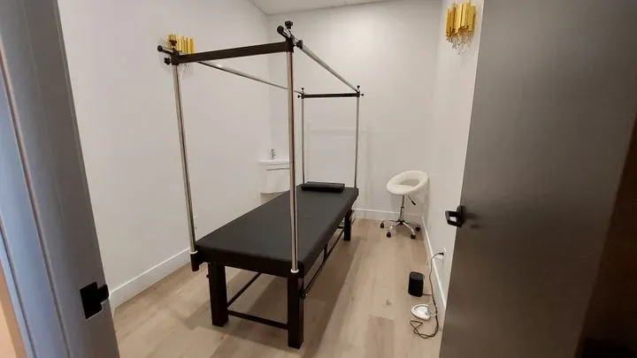 https://cdn.salonspotlight.com/photos/VF4YHHmTeK5kgN156dB7/9724ad59-b980-4b6c-8d20-30f790abdce4_720x720