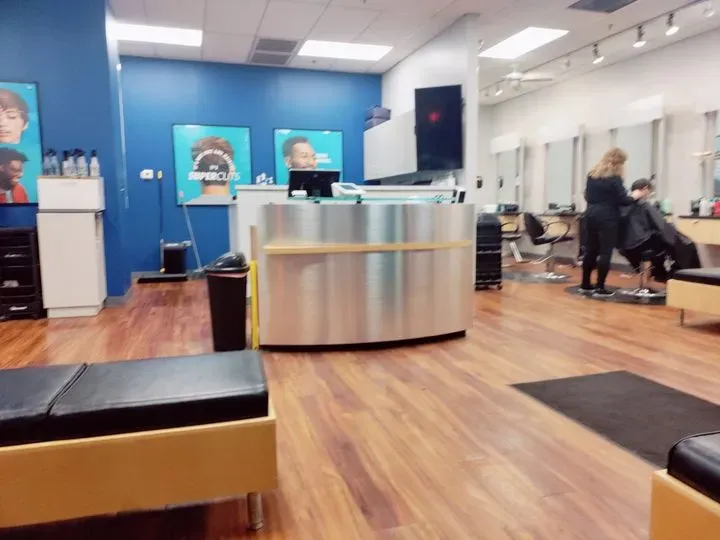 https://cdn.salonspotlight.com/photos/VKiF0F9VXInTe49baMbY/dba67325-3a77-4252-b797-f1ec490546ca_720x720