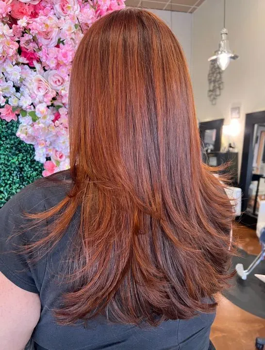 https://cdn.salonspotlight.com/photos/VLBujhoP3tqkyUjWFQLR/7f2519a3-a65f-45fd-bb01-f54c35791775_720x720