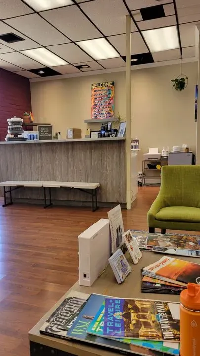 https://cdn.salonspotlight.com/photos/VMFbTUrAa7HlyjDXc4rx/a170fea8-8856-48a9-96b2-7288d8c3665a_720x720