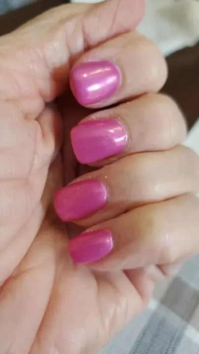 https://cdn.salonspotlight.com/photos/VNKRVuPYkjRx1EYWiVMX/1637fbd2-6007-4f37-aa43-b2f196f76e8d_720x720