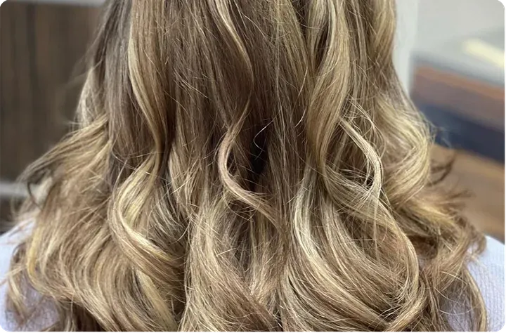 https://cdn.salonspotlight.com/photos/VViXqAP4FImNKl6KOIP0/6e7221ca-b913-49d4-9c2f-b136c47724ec_720x720