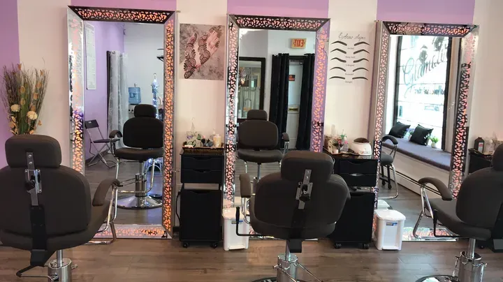 https://cdn.salonspotlight.com/photos/VWz7XjBiL85o8UEErURN/c6c4c038-0be0-4433-8d5c-ad2a291d8e84_720x720