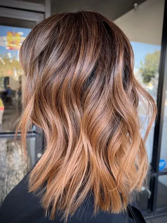 https://cdn.salonspotlight.com/photos/VgdL4zY3pp64dreuLpiY/26cb1d7a-5240-4d50-a32c-b2a782d5e045_720x720