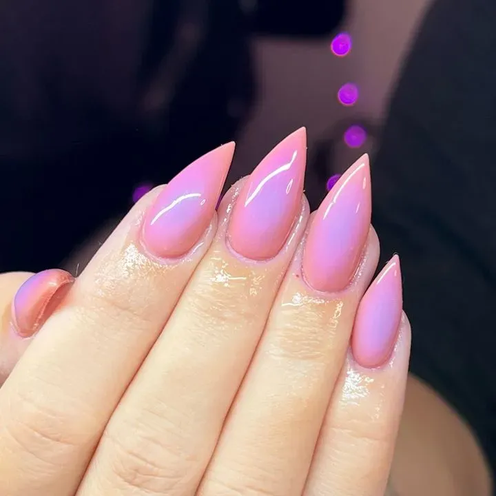 https://cdn.salonspotlight.com/photos/Vgq273JV768xWuicD7M2/d12f7f4a-2e7b-41a0-ae71-3ff7aa98758d_720x720