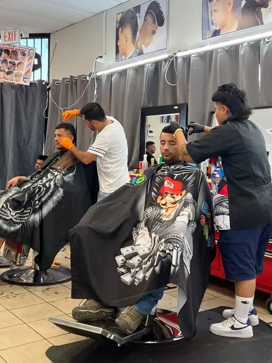https://cdn.salonspotlight.com/photos/VjHnp3Z5bHnGfdOsBlA2/ec1d07d7-61ac-467c-aca1-49e62cbc65c2_720x720