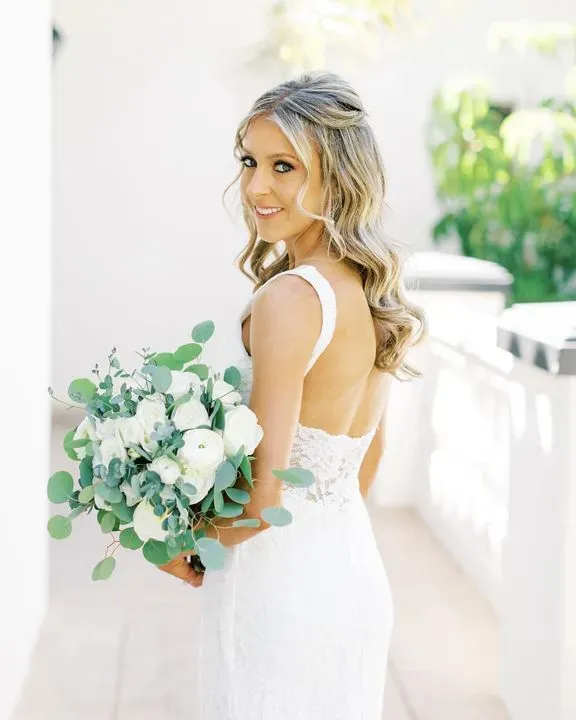 https://cdn.salonspotlight.com/photos/VkbQOrBvGqTEGiBkFfcm/5da9451b-94ce-4e7e-8f7b-11ff34a1f87a_720x720