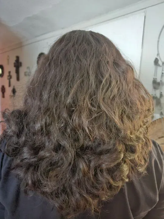 https://cdn.salonspotlight.com/photos/VrwrQjqT17EZdaq3kJ6R/1523f644-f50c-4fb9-aeb5-f5022146e7ef_720x720