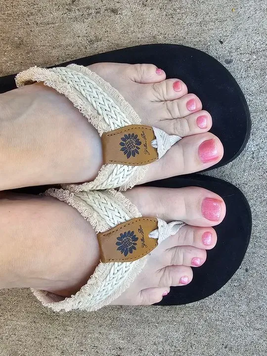 https://cdn.salonspotlight.com/photos/VvG2EOVHrlVixXjVbUmn/e1affb71-9f08-49a1-9e18-047117522d89_720x720