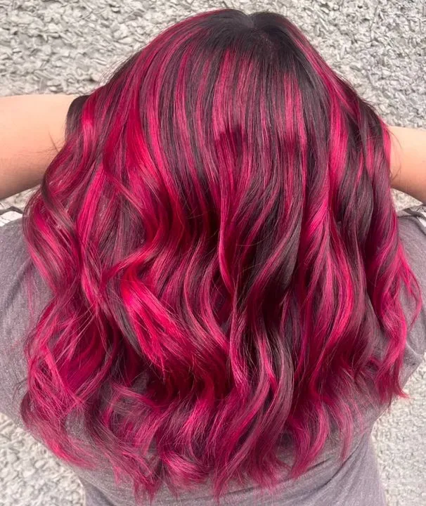 https://cdn.salonspotlight.com/photos/VwKLlFmV3L8z0MQvvbP4/083eaa01-e0db-46f2-b445-d709df18f42b_720x720