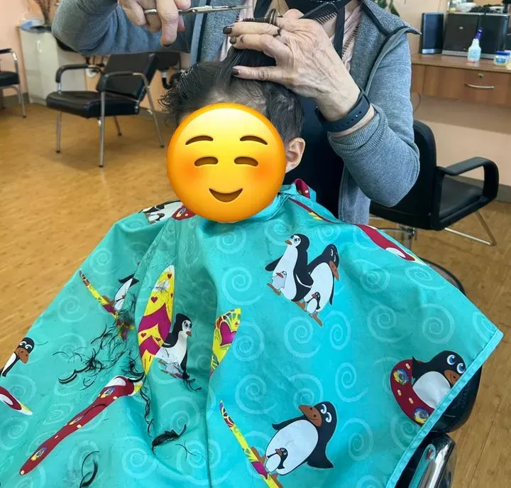 https://cdn.salonspotlight.com/photos/Vz4eo8F8JzFZ3rZZnJyD/6740352a-a5fd-483f-94cf-da0731777a34_720x720