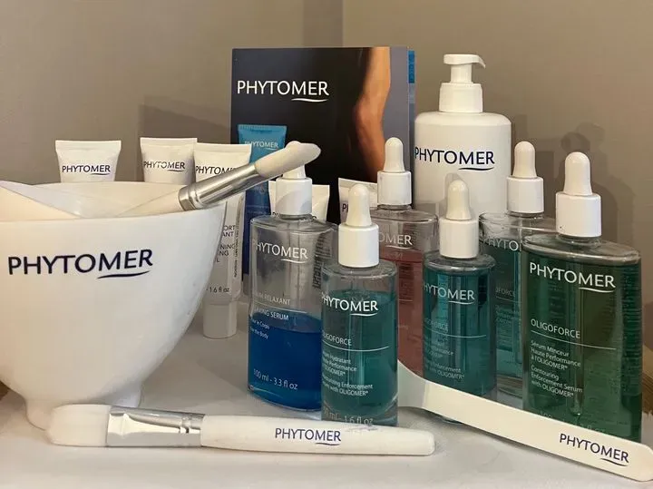 https://cdn.salonspotlight.com/photos/W1oYXiefr0V5YodX1aDA/336047bc-f788-4650-a9e8-76e2450ddb95_720x720
